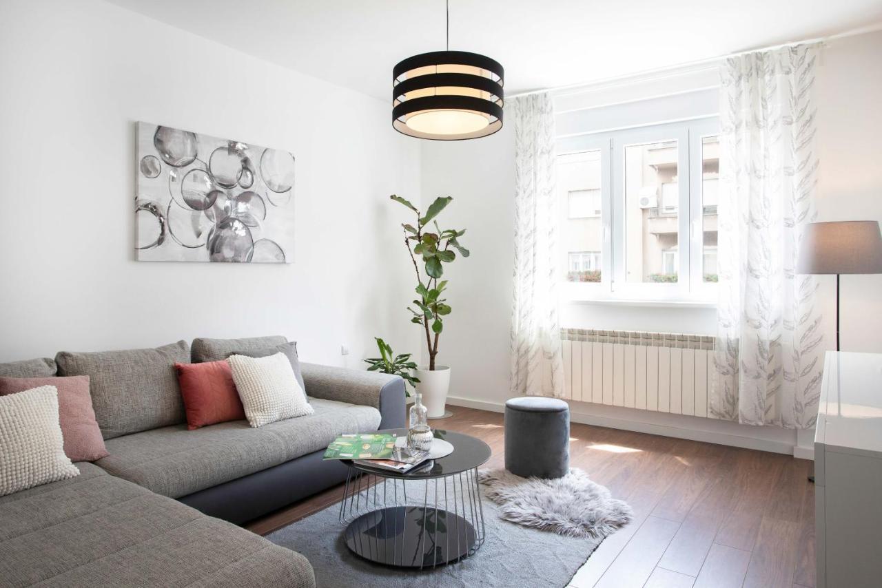 Sunny 2Bdr Apartment With A Balcony Zagreb Exterior photo