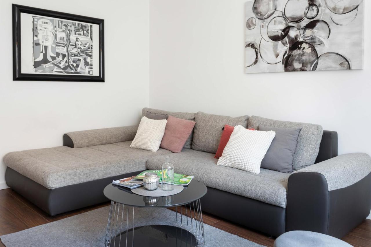 Sunny 2Bdr Apartment With A Balcony Zagreb Exterior photo