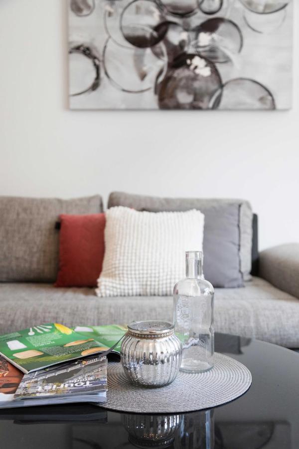 Sunny 2Bdr Apartment With A Balcony Zagreb Exterior photo